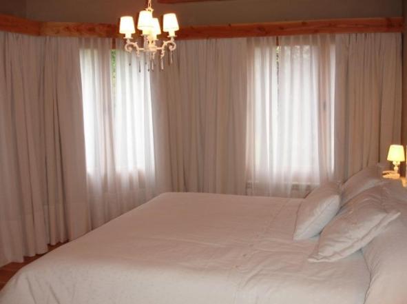 Hosteria El Establo Villa La Angostura Room photo